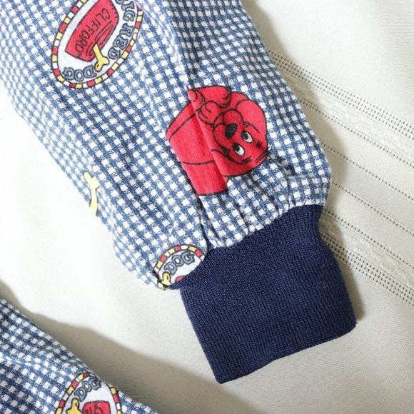 2002 Scholastic Clifford the Big Red Dog scrub shirt - Picture 4 of 8